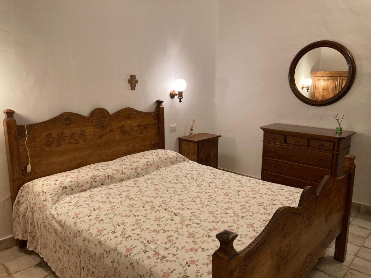 Villa Serena Porto Columbu - Perd'E Sali 外观 照片